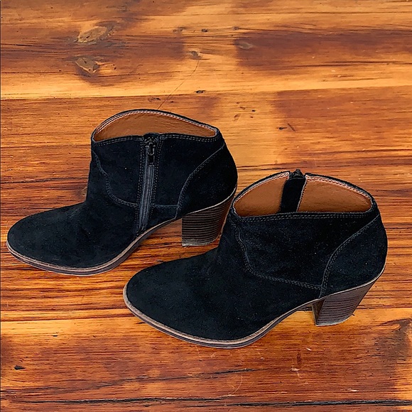 Lucky Brand Black Suede Booties size 7.5 - Picture 1 of 5